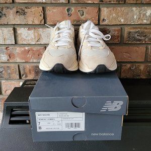 Brand New New Balance Woman's Lifestyle